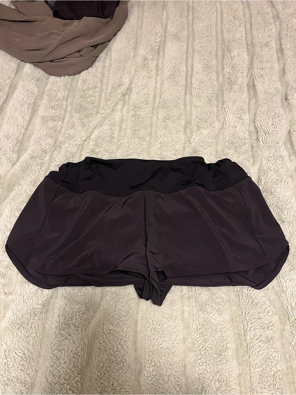 Lululemon HR Speed up shorts 2.5” inseam